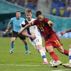 Touré: "Se ríen del enorme trasero de Hazard, pero es clave"