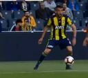 Isla es la figura en Fenerbahce con estas dos jugadas clave