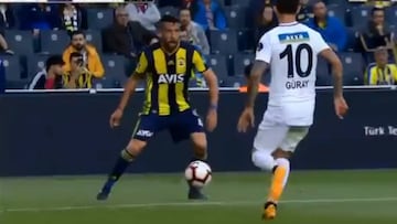 Isla es la figura en Fenerbahce con estas dos jugadas clave