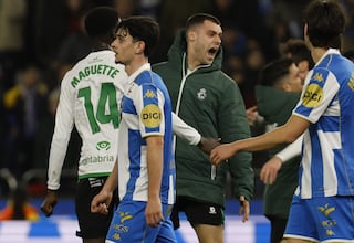 Mantilla fue expulsado por hacer una peineta a la afición del Depor