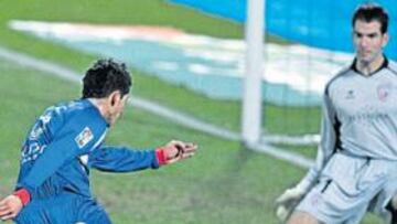 <b>RABONA. </b>Albín se sacó una rabona cuando salió ante Osasuna.