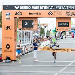 Jepkosgei, récord del mundo de Medio Maraton en Valencia