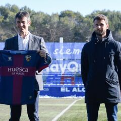 Alcácer amenaza el efecto Pacheta en el Huesca