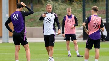 Herzogenaurach (Germany), 03/09/2024.- German national soccer team head coach Julian Nagelsmann leads a training session at the team training camp in Herzogenaurach, Germany, 03 September 2024. Germany will face Hungary in a UEFA Nations League soccer match on 07 September 2024 in Duesseldorf. (Alemania, Hungría) EFE/EPA/RONALD WITTEK