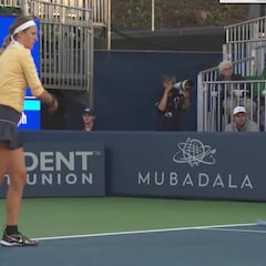 Mejor que te pille lejos... una reacción fuera de lugar que incomoda a público y rival