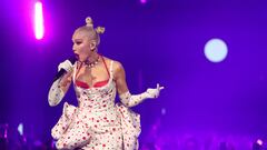 The No Doubt alum rocked out ‘Just A Girl’ with an assist by Carly Pearce at the CMT Awards Sunday night.