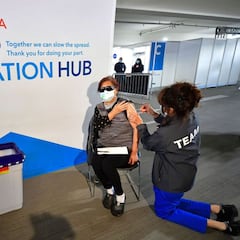 El raro efecto secundario de la vacuna de Moderna: 'Brazo COVID'