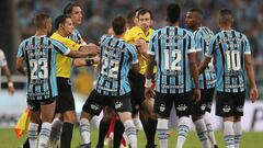 La mano de Bressan que provocó el penal de River