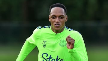 Yerry Mina llega al parón del Mundial sin minutos en Premier