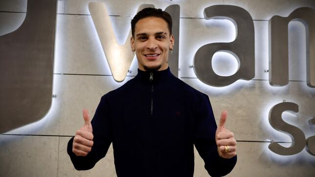 Antony, listo para firmar