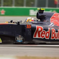 Sainz, el hombre remontada: 3 de 4 ha terminado en los puntos