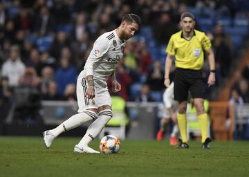 Sergio Ramos marcó el 2-1 de penalti.