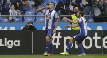 Joselu makes it 1-0 for Depor.