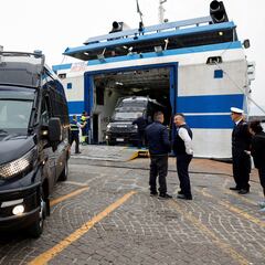 Al menos 44 personas heridas tras estrellarse un ferry en Nápoles