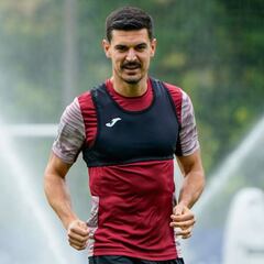 El Eibar busca el ascenso con un ojo puesto en el Valladolid