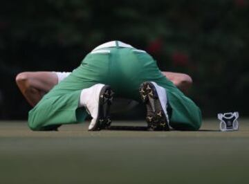 El golfista galés, Stuart Manley, antes de un golpe durante el European Tour Hong Kong Open de golf.