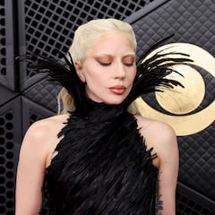 Lady Gaga, entre lágrimas, tras discurso de Bad Bunny contra el ICE en los Grammys