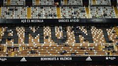 Photo-gallery: Barça create history at Mestalla graveyard
