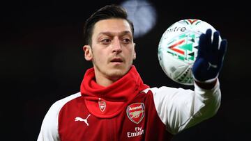 El agente de Özil viaja a Italia para negociar con el Inter