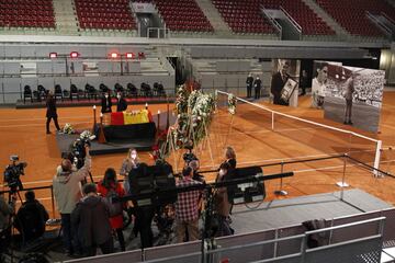 Pista central de la Caja M¨¢gica donde se ha dado el ¨²ltimo adi¨®s a la leyenda del tenis espa?ol.