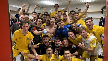 El Alcorc&oacute;n B celebra su clasificaci&oacute;n para la final.