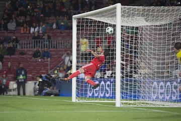 2-0. Lionel Messi scores with a free kick.