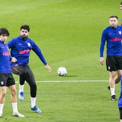 Simeone: de la falta de jugadores al 'overbooking' en tres semanas