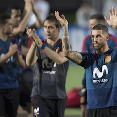 Llegan los refuerzos a La Roja:
Busquets, Sergio Ramos e Isco