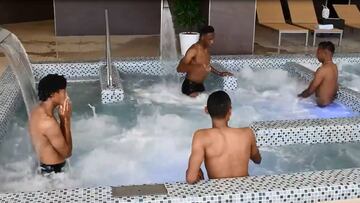 Selección Colombia entrenó en la piscina