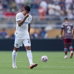 El emotivo momento en que Cancelo se rompe tras el minuto de silencio por Diogo Jota