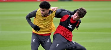 Lennart Karl: “Aprendo mucho de los movimientos de Luis Díaz”