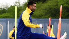 Edwin Cardona, fuera de la lista frente a Banfield