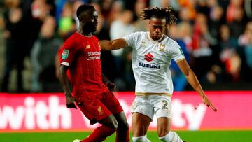 Volante del Liverpool lidera nómina de Guinea ante La Roja