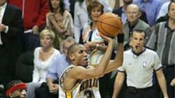 <b>UNA PENA.</b> Los aficionados no podrán volver a disfrutar de los lanzamientos de larga distancia de 'Magic Hand' Miller.