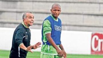 <b>RECUPERADO. </b>Mehmet Aurelio participó ayer en el partidillo con el resto de compañeros.