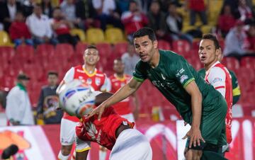 Partido táctico en El Campín. La Equidad se mantiene sólido en el grupo de los ocho, mientras que el equipo dirigido por Gregorio Pérez ratifica su liderato en un partido que tuvo que pelear con 10 jugadores todo el segundo tiempo.