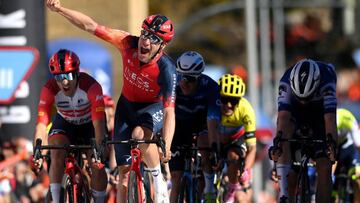 Resumen, resultados y ganador del Vuelta al País Vasco: etapa 1 Vitoria-Gasteiz - Labastida hoy, en vivo online | Itzulia