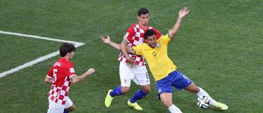 Olé: "Brasil arrancó robando"