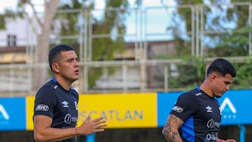 Ni las sanciones ni los estadios vacíos frenan los actos que ensombrecen el juego: El Salvador y Guatemala vuelven a pagar caro por actos racistas.