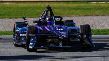 Pascal Wehrlein, con el Porsche en los test de Fórmula E en Valencia.