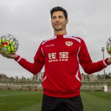 El Rayo Vallecano se juega la vida ante un Mlaga sereno