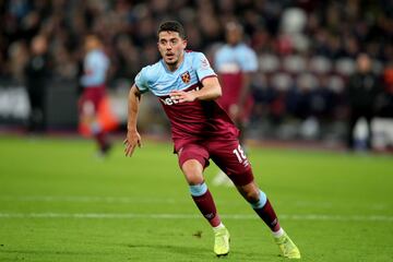 Con pasado en el M¨¢laga y en el Villarreal, fue el segundo fichaje m¨¢s caro en la historia del West Ham cuando se produjo en 2019. Con contrato hasta 2024, este mediapunta tiene un valor de mercado de 18 millones de euros. Novedad en la ¨²ltima lista de Luis Enrique para la clasificaci¨®n del Munidal de Qatar 2022.