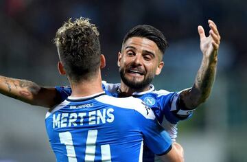 Florence: Napoli's Lorenzo Insigne (R) celebrates scoring his side's second goal during the Italian Serie A soccer match between Fiorentina and Napoli at the Artemio Franchi Stadium
