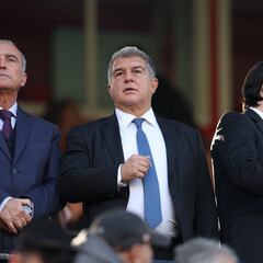 Laporta, en Palamós viendo el Barça Atlètic de Rafa Márquez