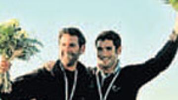 Echávarri y Paz, medallas de oro.