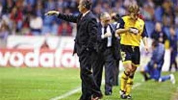 Gregorio Manzano no ha salido bien parado del partido en Riazor ante el Depor.