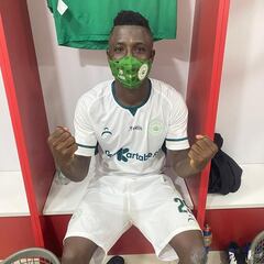 El nigeriano que da batalla en el fútbol chileno: “Arturo Vidal me pide que siga haciendo goles”