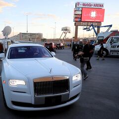 Mayweather vs McGregor: la llegada de los púgiles y de las 'celebrities'