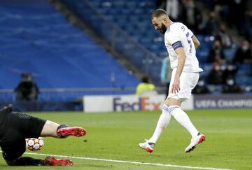 Benzema marcó el 1-0, que además ha supuesto el gol número 1000 del Real Madrid.