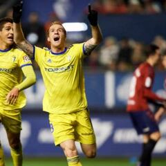 1x1 Cádiz: Álex Fernández brilló en un extraño partido cadista